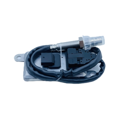 이브코 뉴 홀랜드 OEM 84414466 5WK96711C를 위한 질소 산화물 노크스 센서